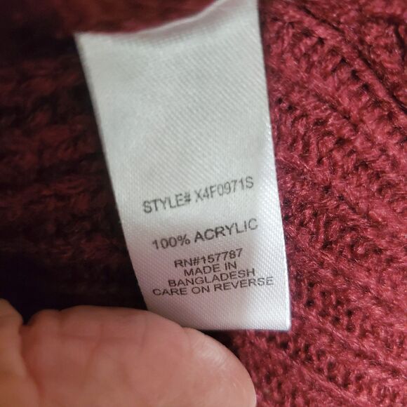 Cute Slouchy Fringed Green Camel White and Maroon Long Sleeved Sweater Size 3X - Picture 5 of 15